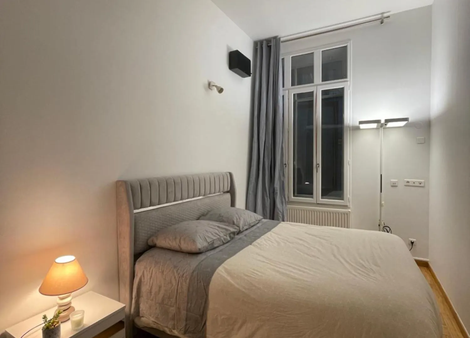 Spacieux Au Coeur Du 9 Eme Arrondissement Διαμέρισμα
